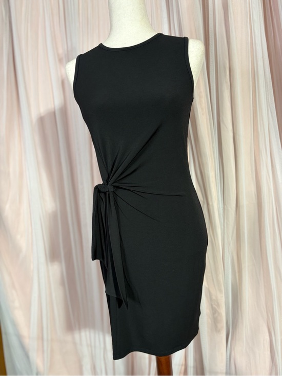 Michael Kors Dresses & Skirts - Michael Kors Black Sleeveless Knot-Detail Midi Dress